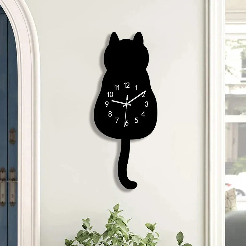 Horloge Chat Design avec Balancier