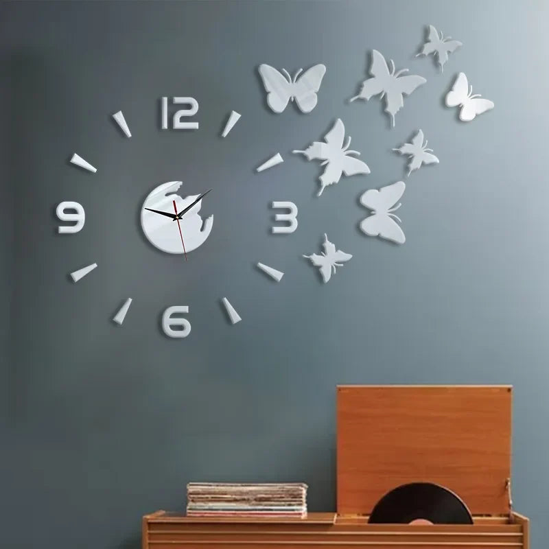 Horloge Murale Design Effet Miroir Papillons