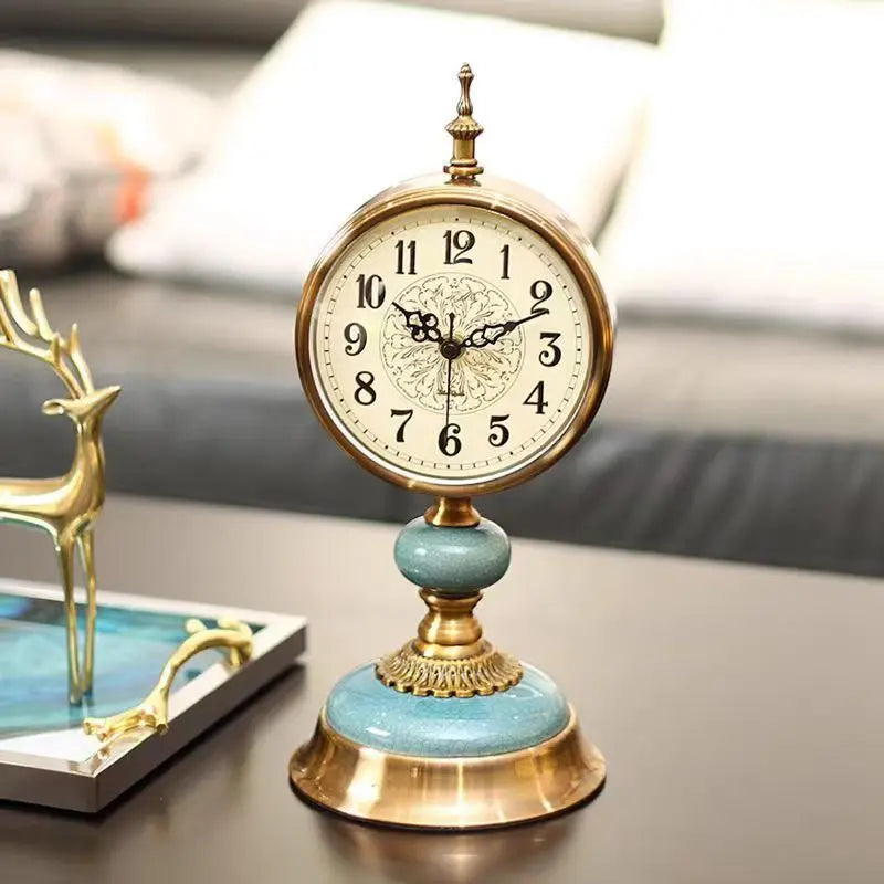 Horloge de Table Design Antique