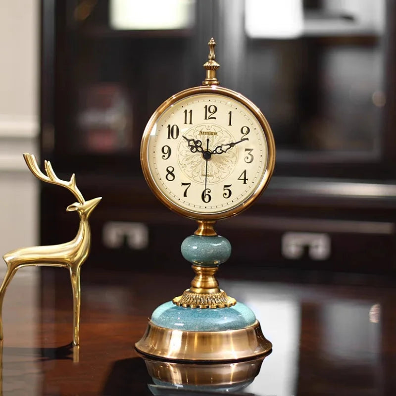 Horloge de Table Design Antique
