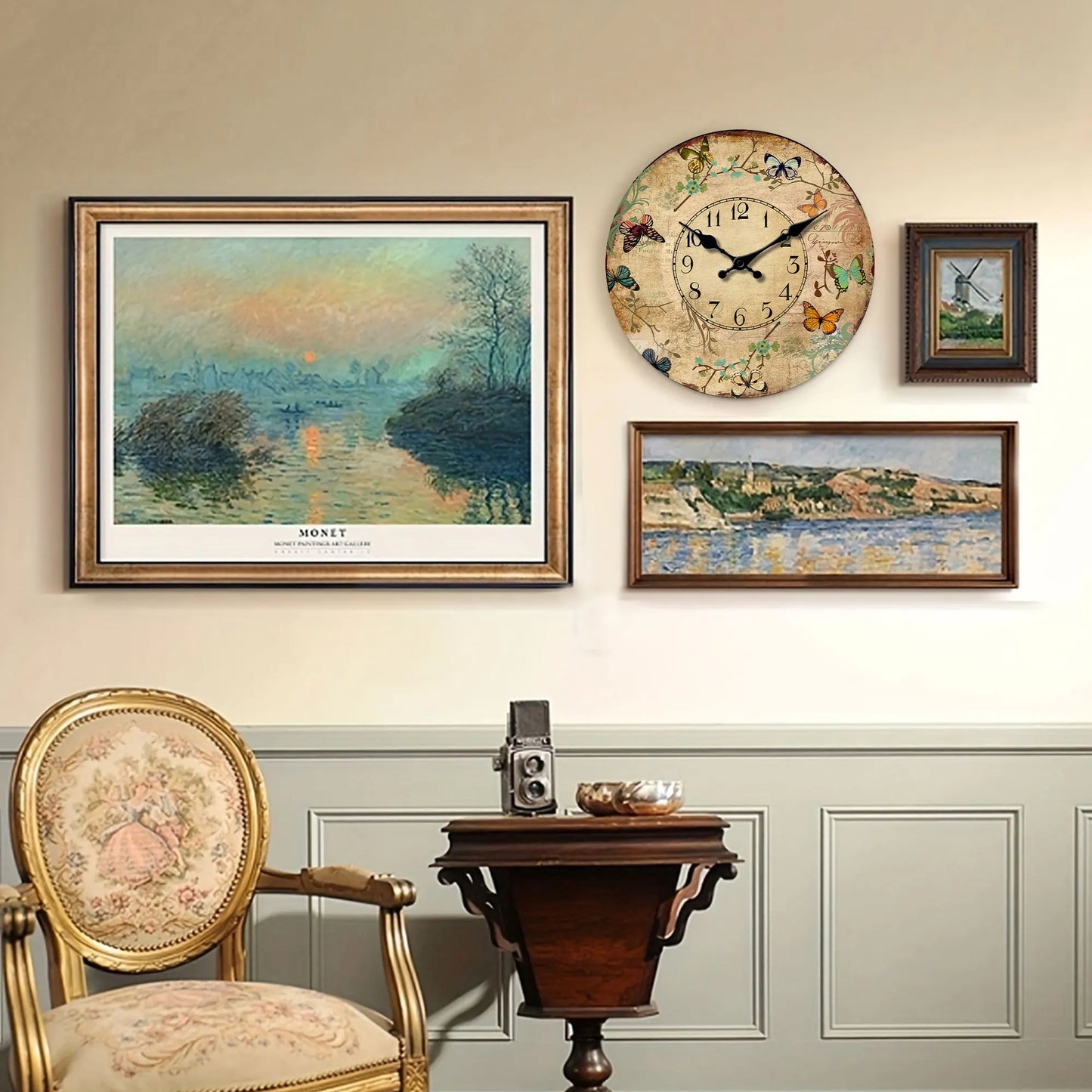 Horloge Murale Rétro en Bois Fleurs et Papillons Colorés